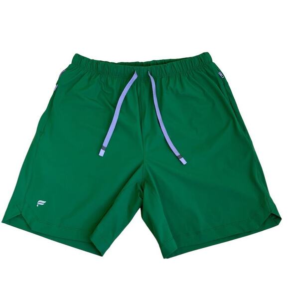 Fabletics The One Short 7in lined in Putting Green Athletic Lightweight Sz Sm - Picture 8 of 16